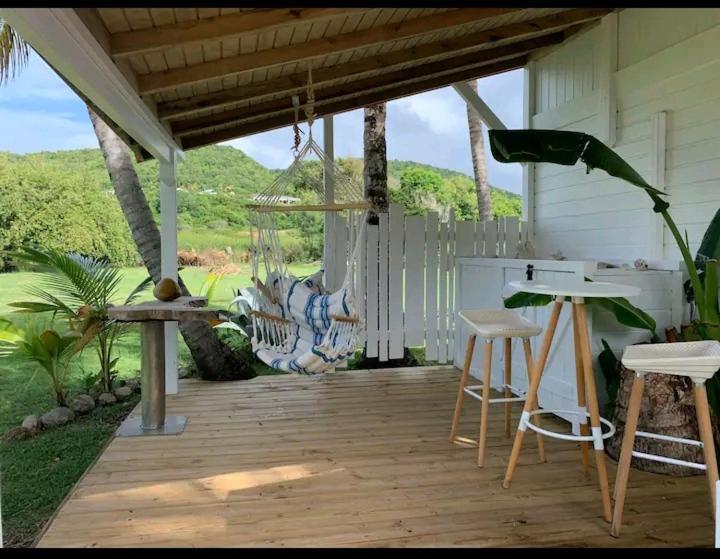 Le Grand Palm Gite Tobago Les Basses 外观 照片
